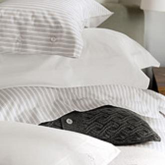 PILLOWS & CUSHIONS